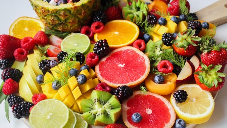 What are the health benefits of various fruits?